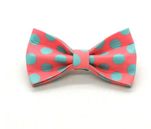 Load image into Gallery viewer, POLKADOT COLLAR &amp; bOW TIE